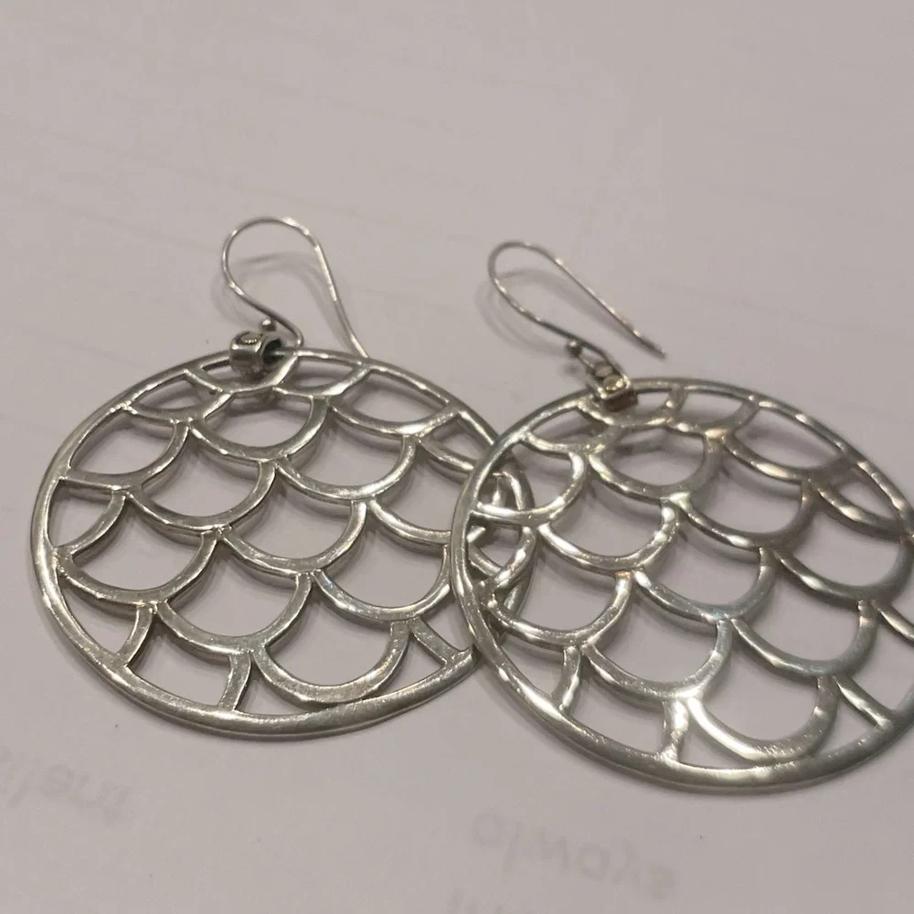 John Hardy Naga Disc earrings on hook. Sterling Silver w 3 18k Gold dots at top - Picture 7 of 10